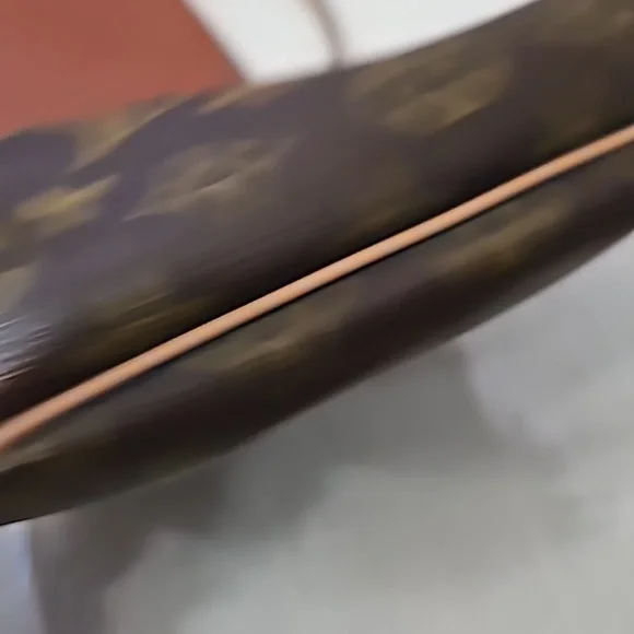 #0040-1111 LOUIS VUITTON MONOGRAM MUSSET SHOULDER BAG - Picture 11 of 12